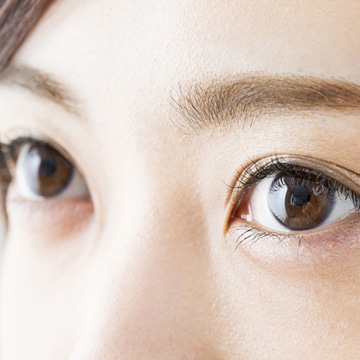 何が違う？「アイクリーム」とクリーム、目もとを輝かせる正解ケア