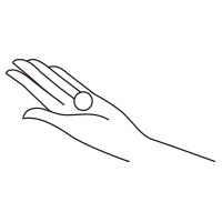 【STEP1】手のひらにさくらんぼ粒くらいの量を取ります。